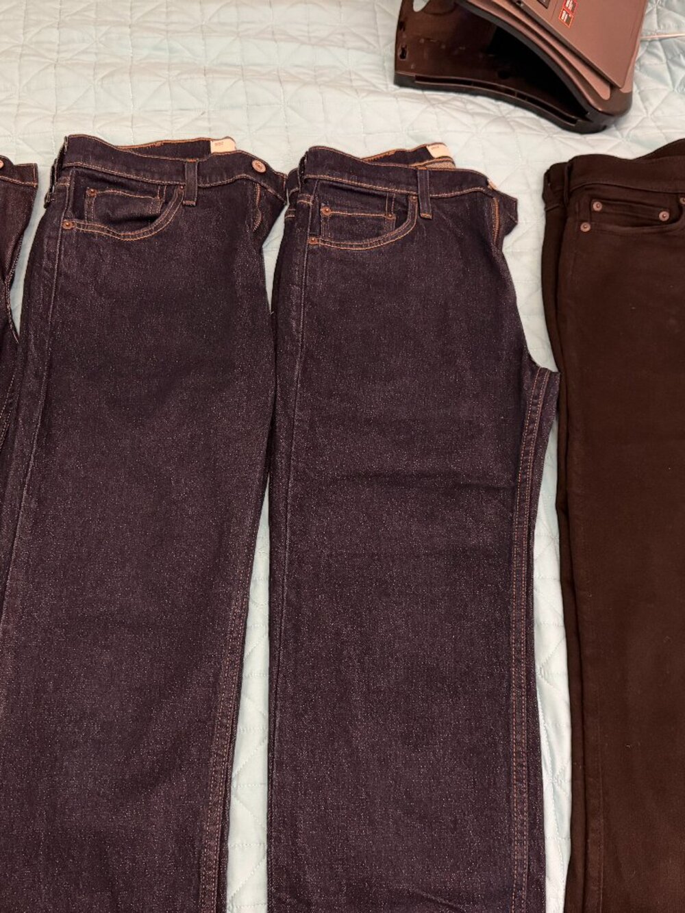 Hollister Straight Fit (29-31) Jeans in Great Condition: Smoke & Pet Free House!